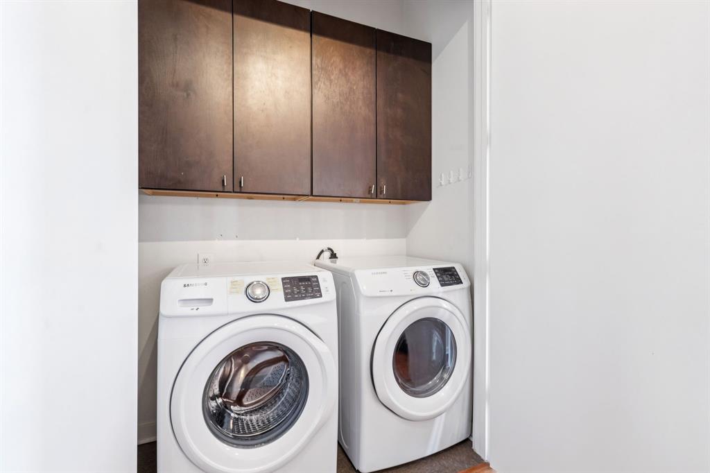 2950 McKinney Avenue, Unit 424 Dallas, TX 75204 - Photo 22 of 25 a utility room with dryer and washer