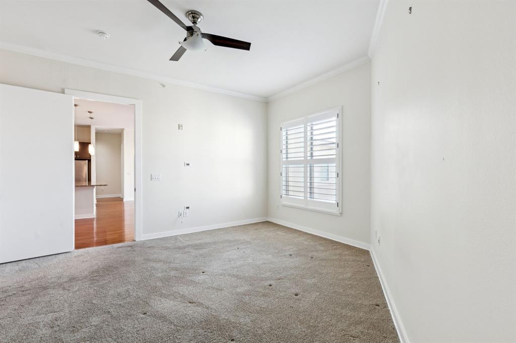 2950 McKinney Avenue, Unit 424 Dallas, TX 75204 - Photo 10 of 25 a view of an empty room with a window