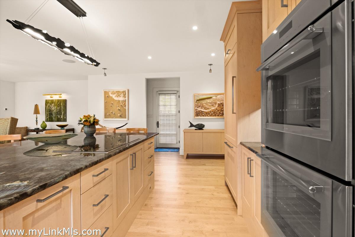 10 Tilton Way Edgartown, MA 02539 - Photo 9 of 42