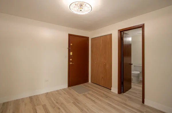 $169,000 | 2320 North Nordica Avenue, Unit 411, Chicago, IL 60707