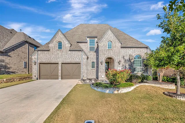 $830,000 | 1117 Thornhill Way, Roanoke, TX 76262