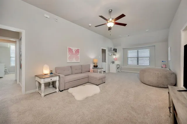 $830,000 | 1117 Thornhill Way, Roanoke, TX 76262