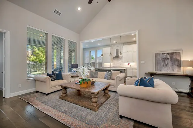 $830,000 | 1117 Thornhill Way, Roanoke, TX 76262