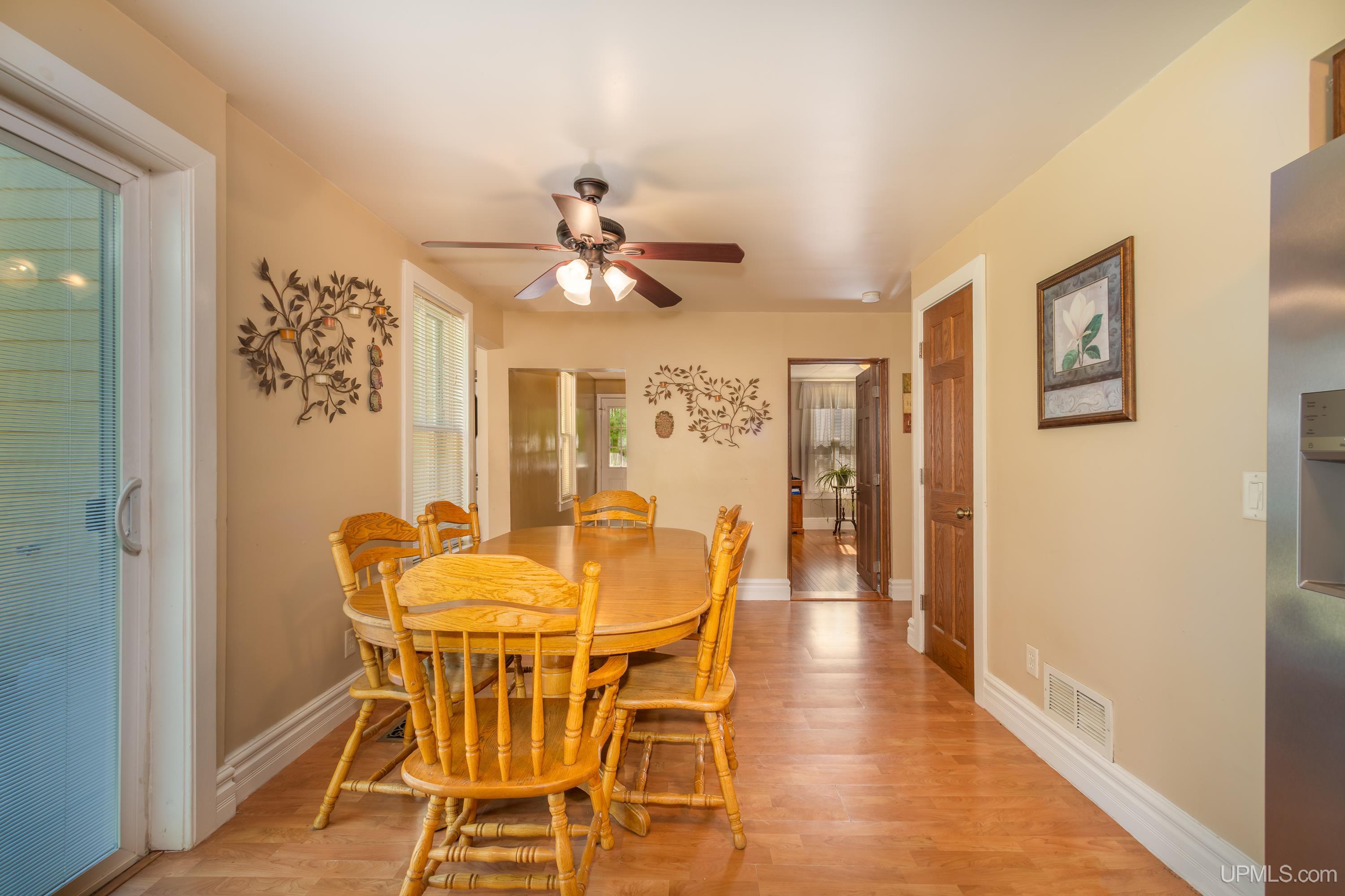 509 East Ridge Street Ishpeming, MI 49849 - Photo 10 of 34