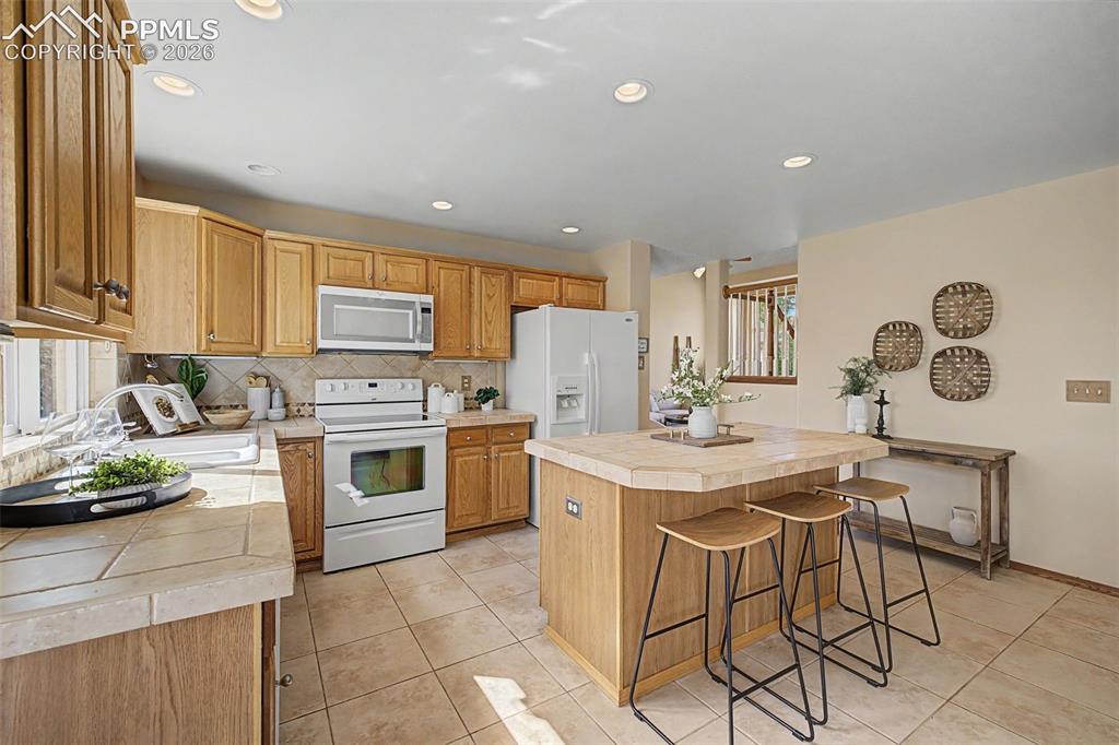 6565 Ramrod Road Colorado Springs, CO 80922 - Photo 13 of 48