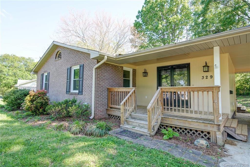 329 Holiday Road Gastonia, NC 28054 - Photo 2 of 36 Gallery Image 2