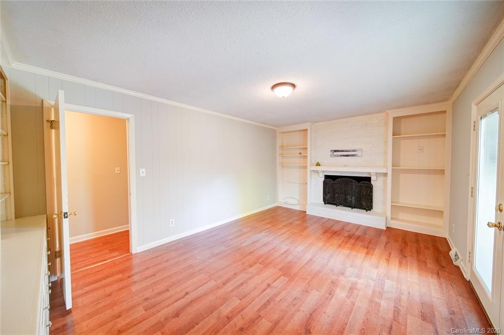 329 Holiday Road Gastonia, NC 28054 - Photo 17 of 36 Gallery Image 17