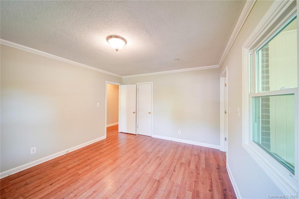 329 Holiday Road Gastonia, NC 28054 - Photo 18 of 36 Gallery Image 18