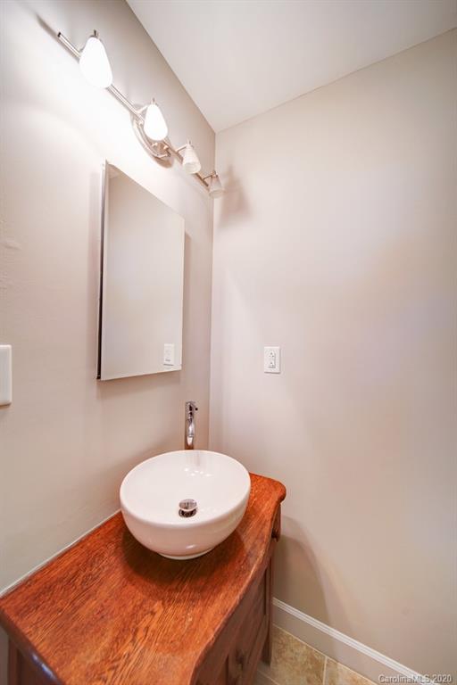 329 Holiday Road Gastonia, NC 28054 - Photo 20 of 36 Gallery Image 20