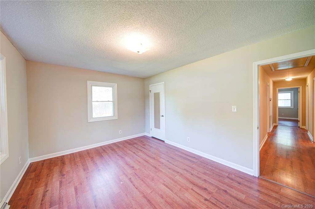 329 Holiday Road Gastonia, NC 28054 - Photo 24 of 36 Gallery Image 24