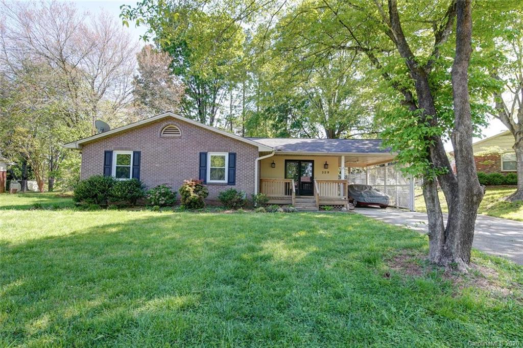 329 Holiday Road Gastonia, NC 28054 - Photo 4 of 36 Gallery Image 4