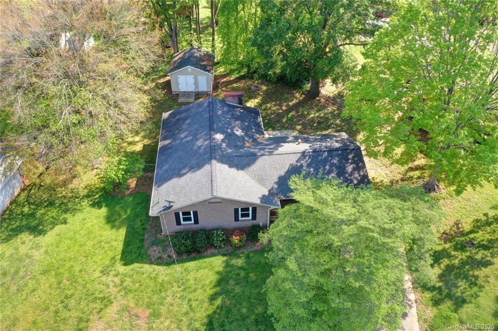 329 Holiday Road Gastonia, NC 28054 - Photo 7 of 36 Gallery Image 7