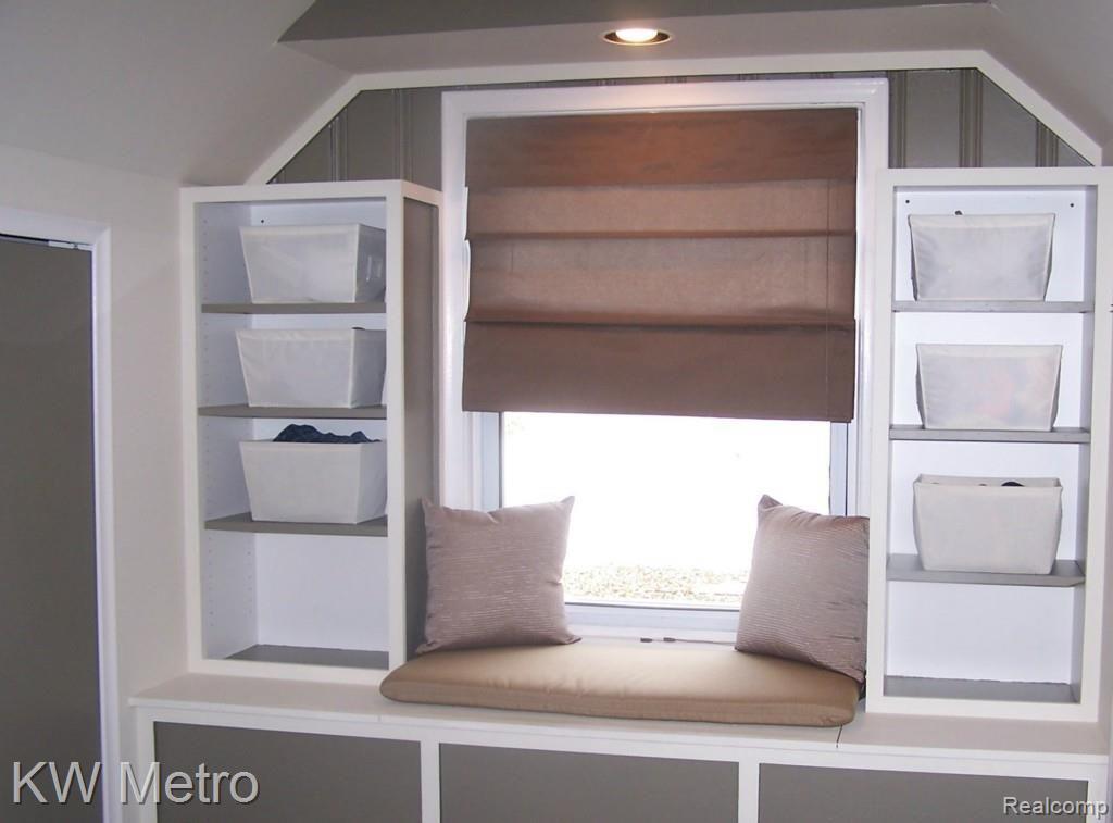 4017 Durham Road Royal Oak, MI 48073 - Photo 11 of 16 masterbedroom 2.jpg