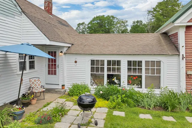 $329,999 | 1457 Upper City Road, Pittsfield, NH 03263