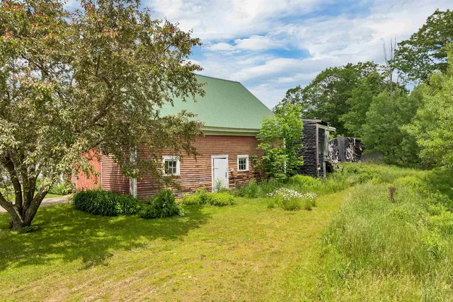 $329,999 | 1457 Upper City Road, Pittsfield, NH 03263