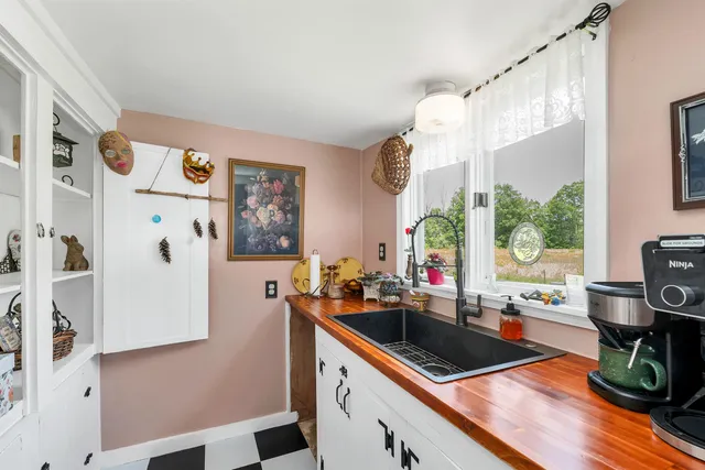 $329,999 | 1457 Upper City Road, Pittsfield, NH 03263