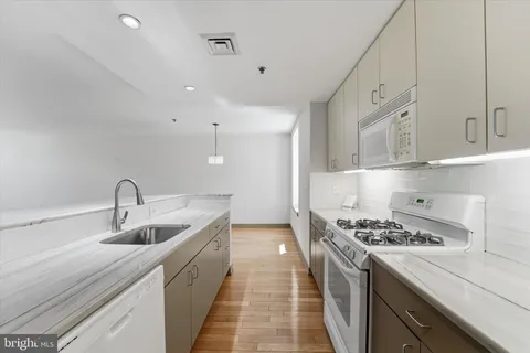 $312,500 | 6614-24 Germantown Avenue, Unit 2C, Philadelphia, PA 19119