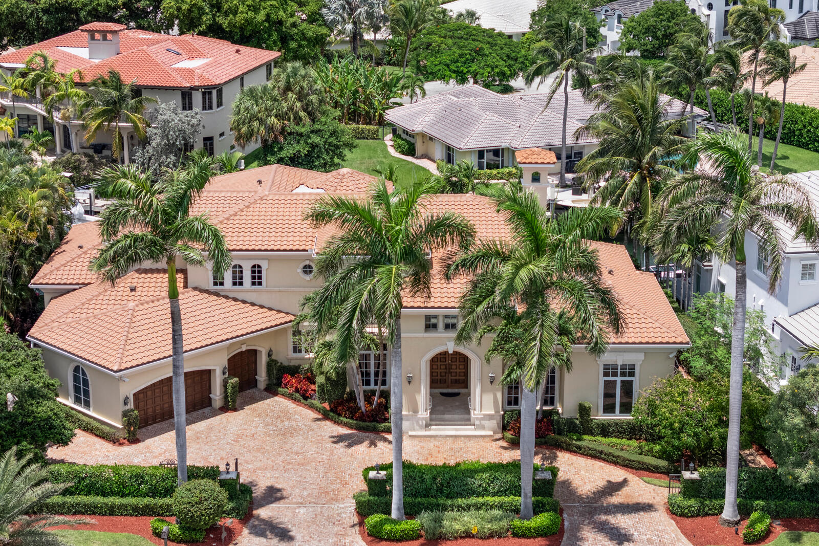 723 Marble Way Boca Raton, FL 33432 - Photo 4 of 32 DJI_20250801141047_0105_D-MLS