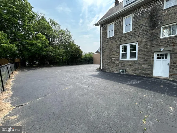 $395,000 | 825 Jersey Avenue, Gloucester City, NJ 08030