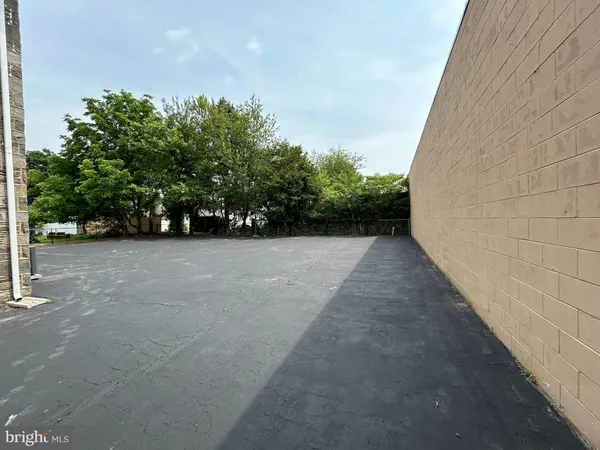 $395,000 | 825 Jersey Avenue, Gloucester City, NJ 08030