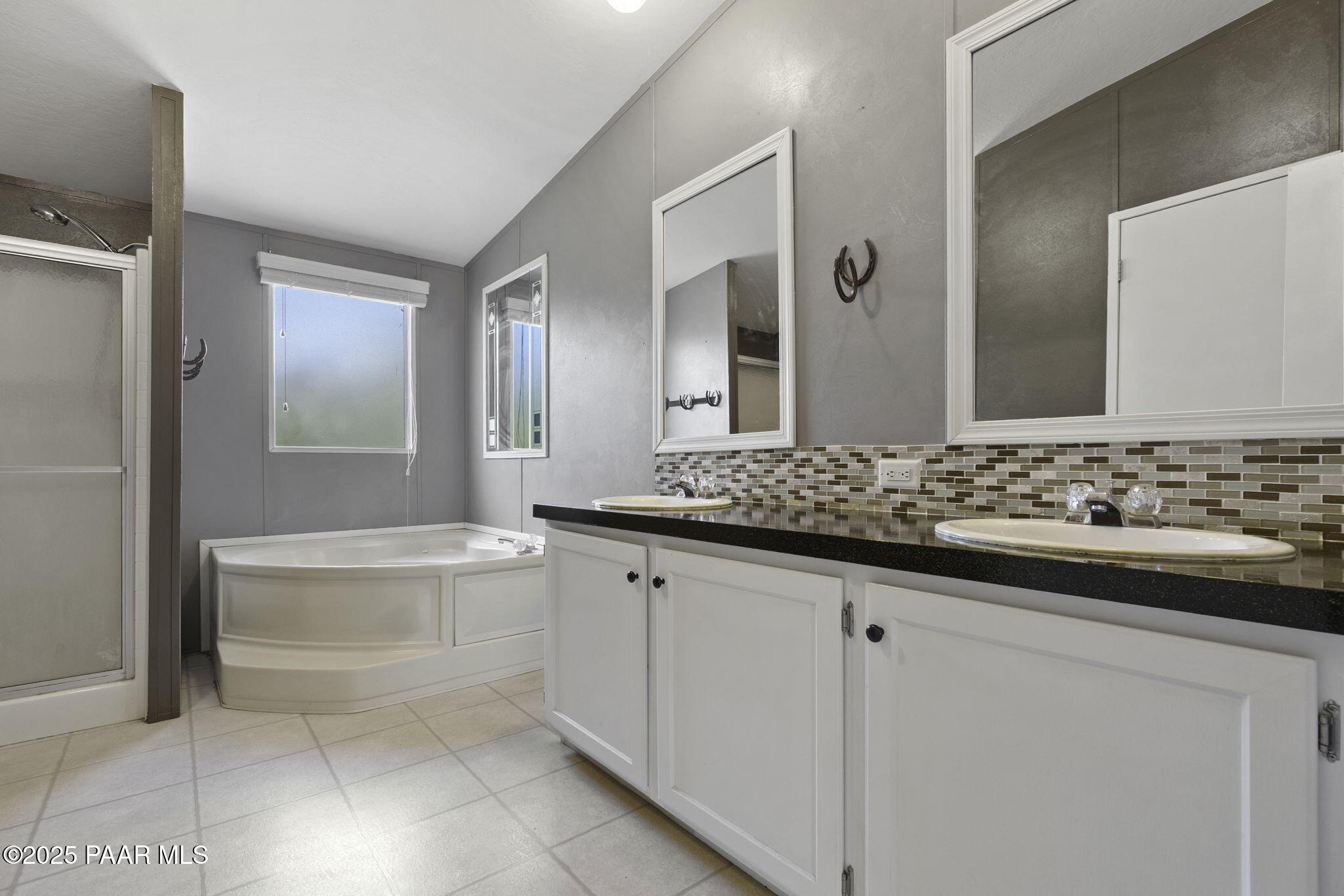 18125 East Roper Way Dewey, AZ 86327 - Photo 26 of 63 a bathroom with a sink a toilet and shower