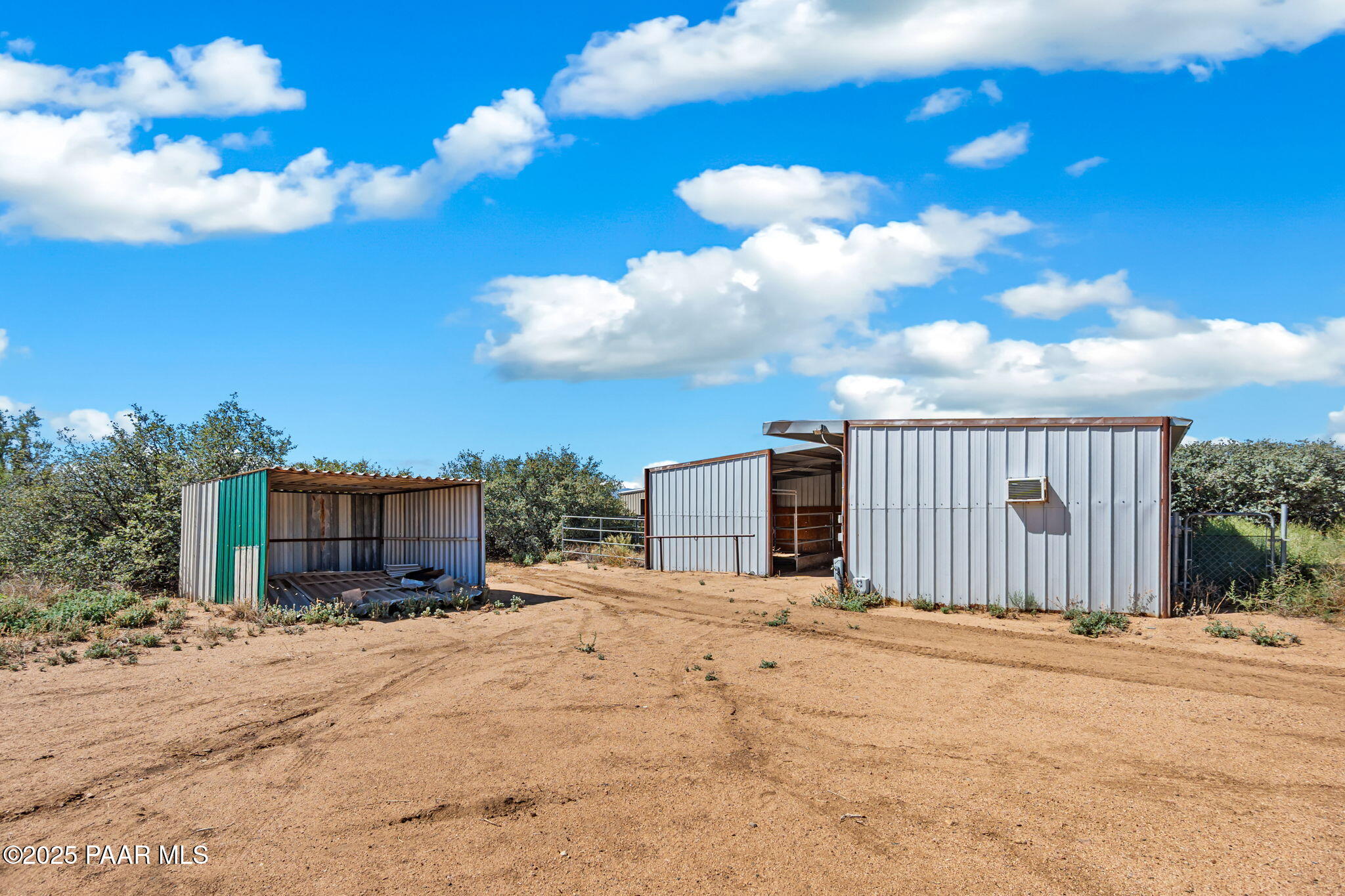 18125 East Roper Way Dewey, AZ 86327 - Photo 46 of 63 a view of a house with a yard