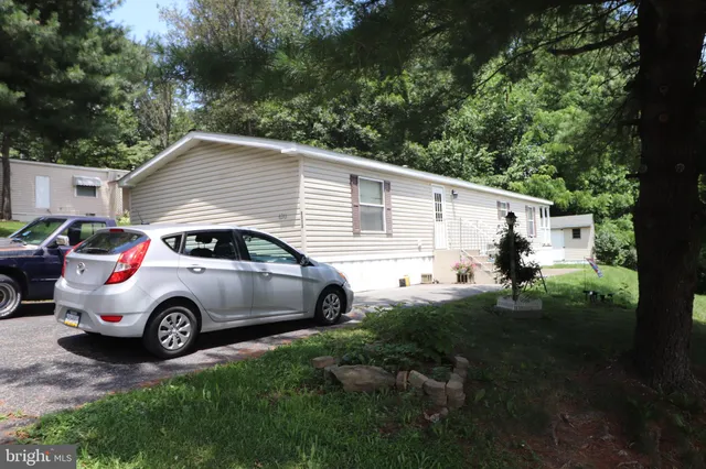 $76,500 | 6313 Nisbet Court, Slatington, PA 18080