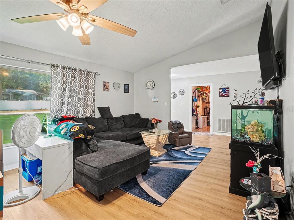 18 Weston Road Leesburg, FL 34748 - Photo 6 of 34