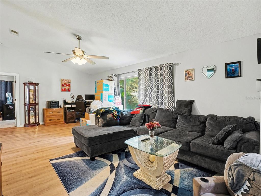 18 Weston Road Leesburg, FL 34748 - Photo 8 of 34