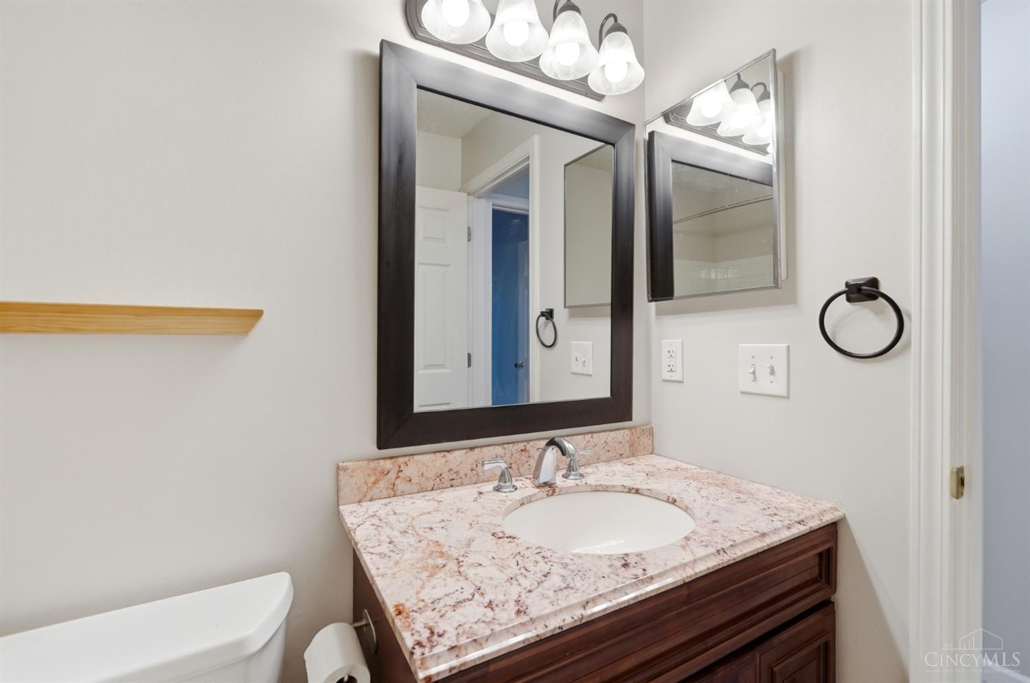 7370 Ridgepoint Drive, Unit 6 Cincinnati, OH 45230 - Photo 18 of 31