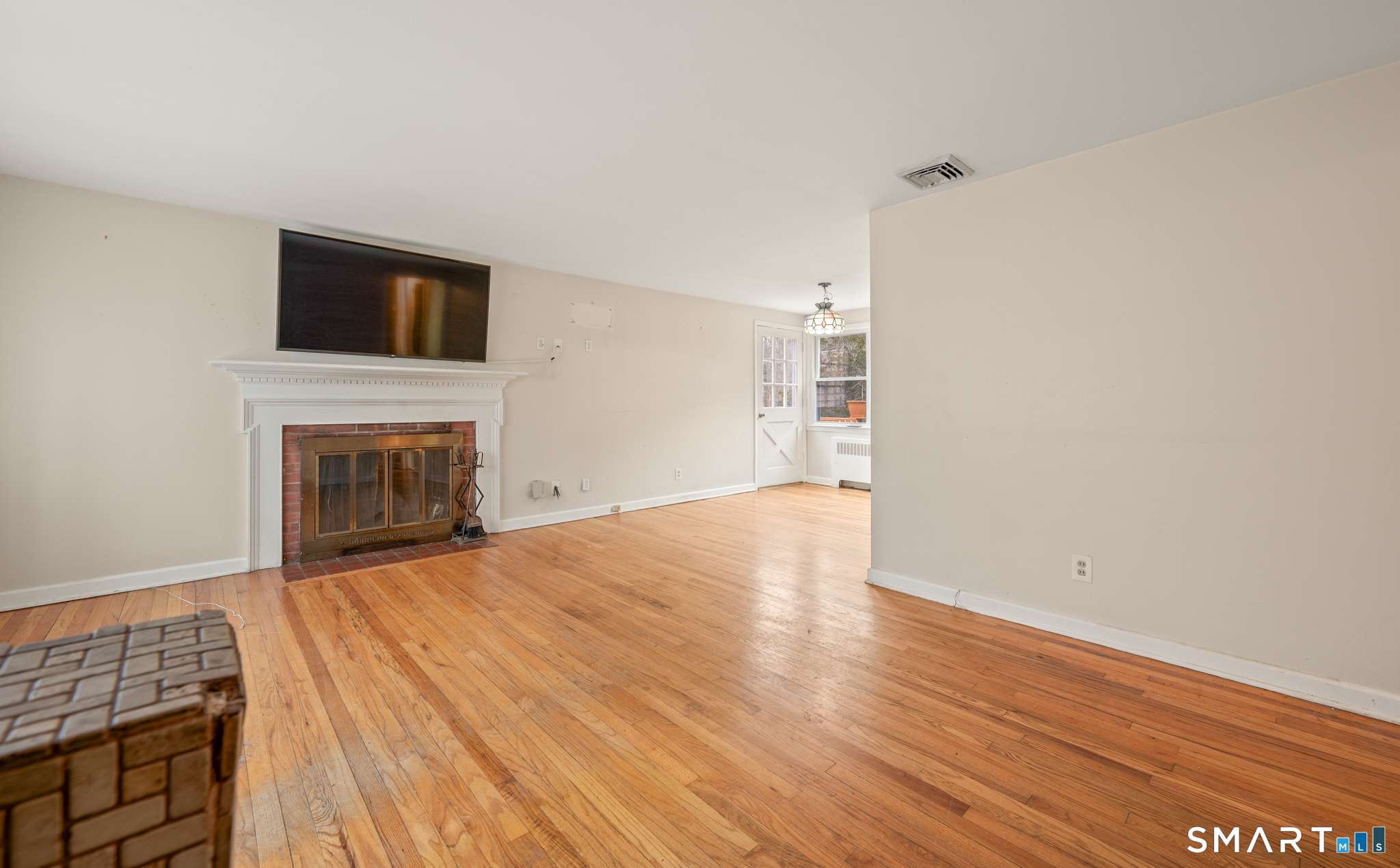 55 Forest Street Hamden, CT 06518 - Photo 5 of 32