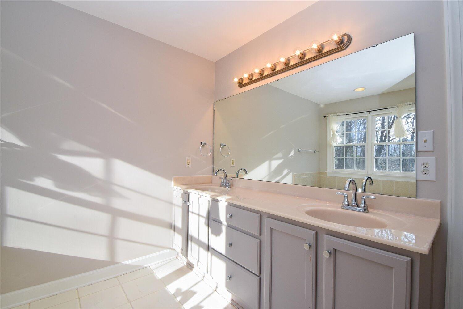 5780 Lost Mountain Road Roanoke, VA 24018 - Photo 23 of 61 18-5780 Lost Mountain-18