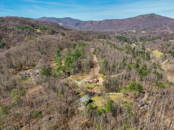 $825,000 | 5780 Lost Mountain Road, Roanoke, VA 24018