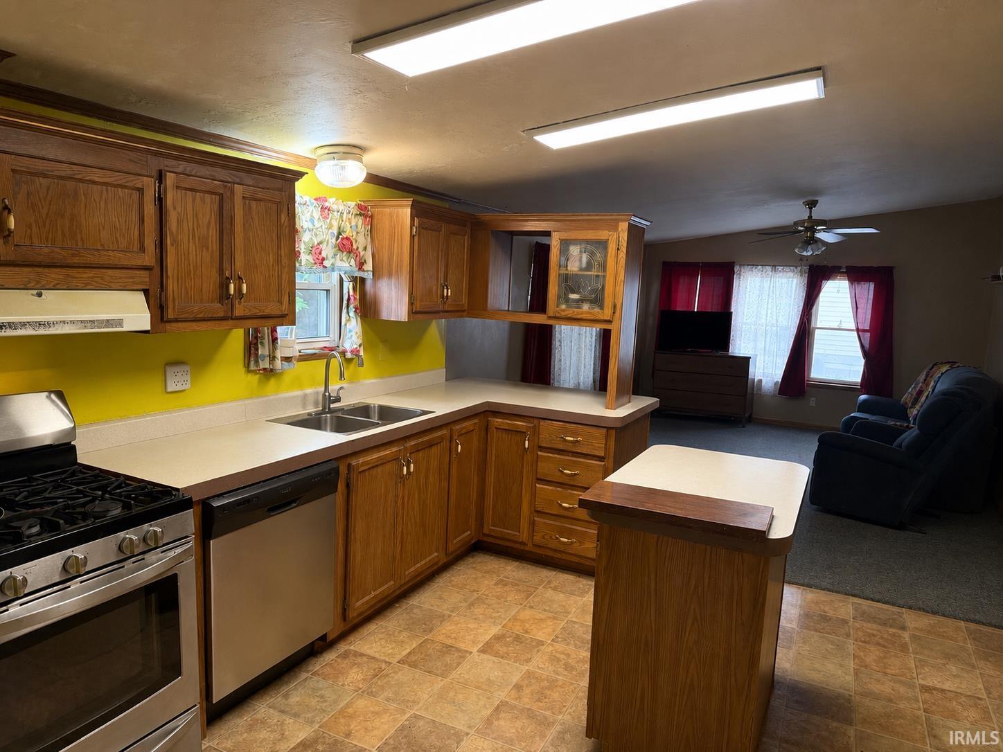 890 West Scheckler Road Columbia City, IN 46725 - Photo 9 of 20