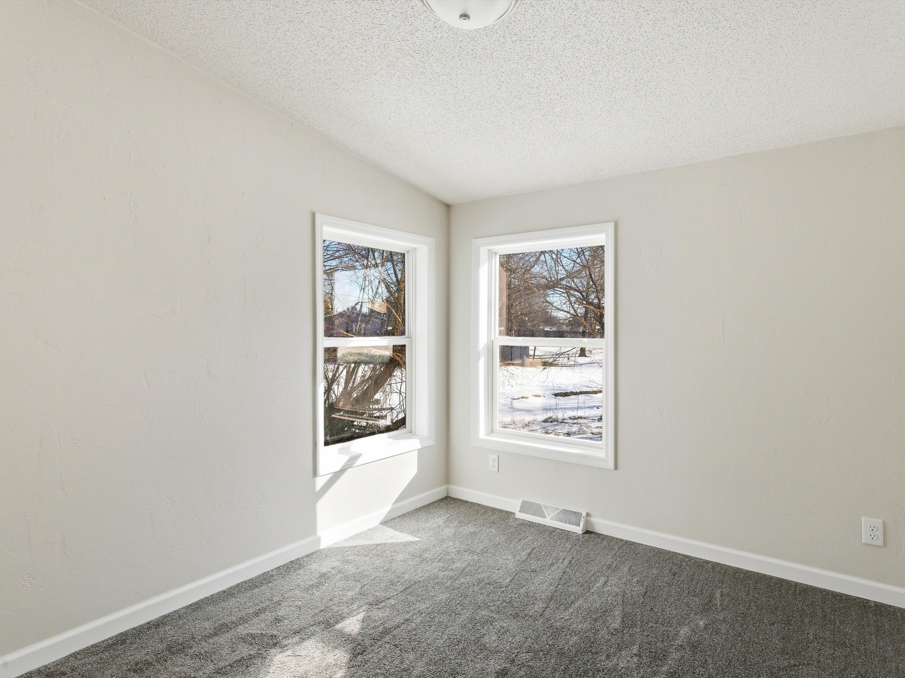 320 Lincoln Avenue Omro, WI 54963 - Photo 17 of 26 23-023_2800469_00064