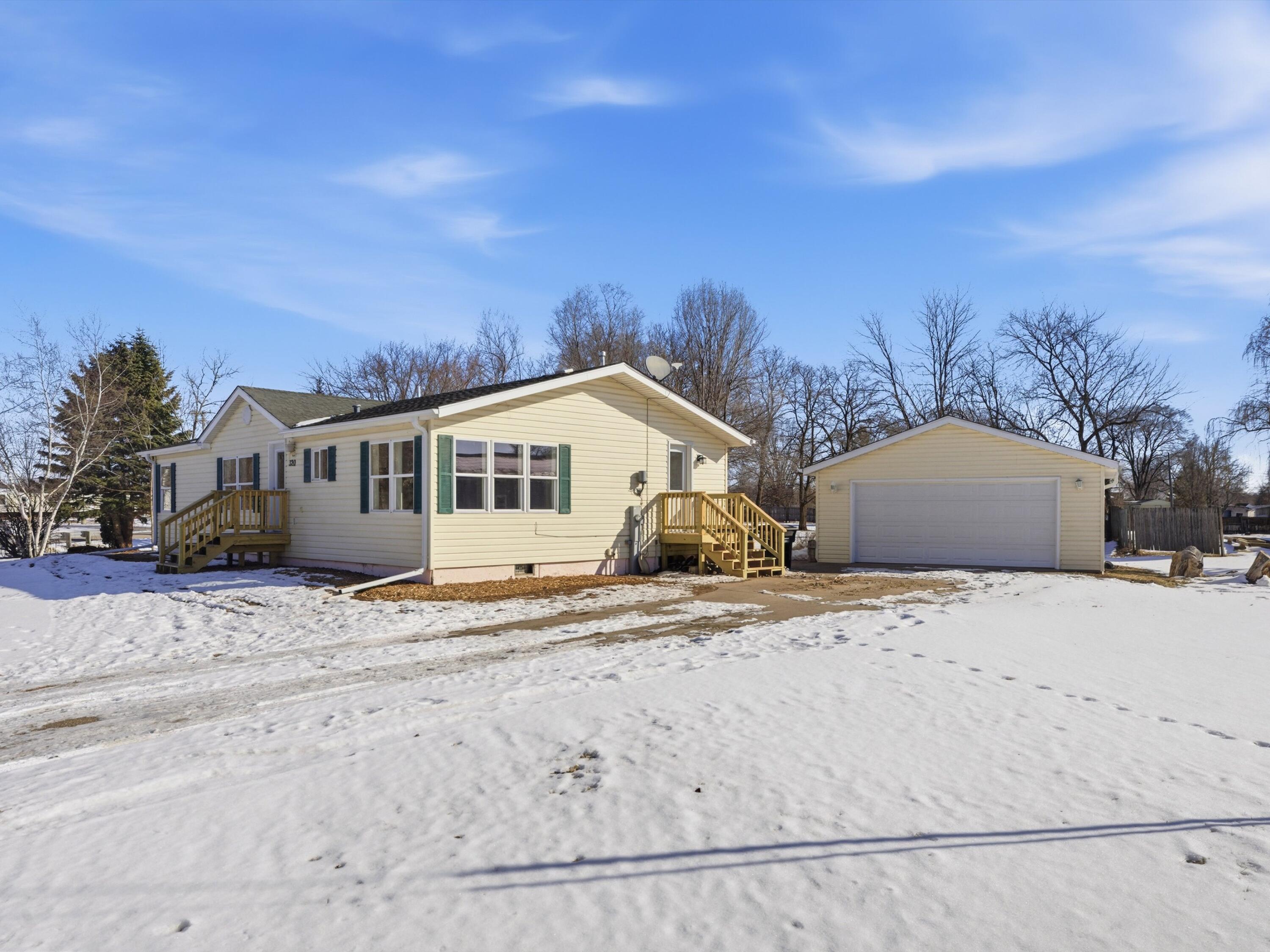 320 Lincoln Avenue Omro, WI 54963 - Photo 20 of 26 02-002_2800469_00073