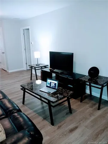 $6,000 | 168 Peabody Street, West Haven, CT 06516