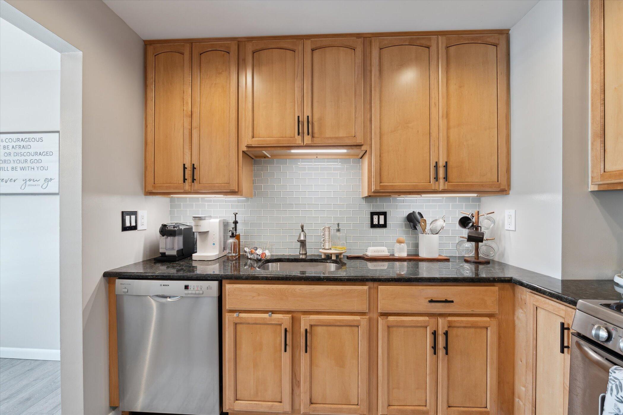 17040 Rudgate Street Southgate, MI 48195 - Photo 17 of 40 17-17040-Rudgate-St-Southgate-MI-48195-W