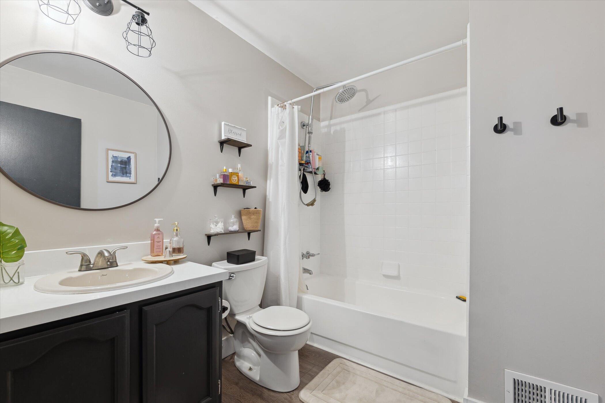 17040 Rudgate Street Southgate, MI 48195 - Photo 23 of 40 23-17040-Rudgate-St-Southgate-MI-48195-W