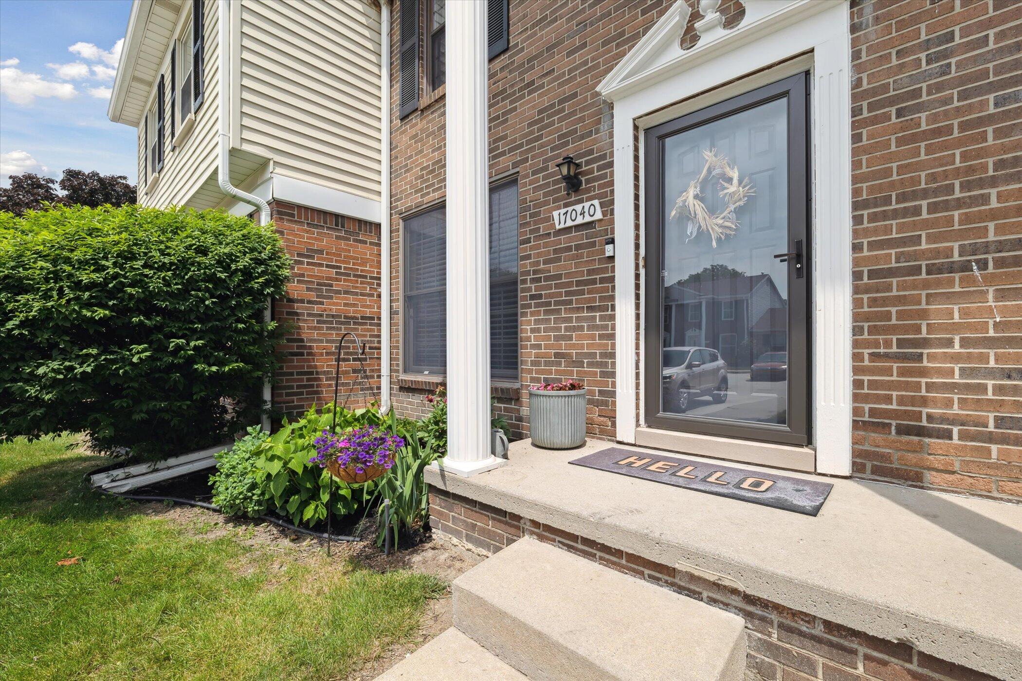 17040 Rudgate Street Southgate, MI 48195 - Photo 5 of 40 05-17040-Rudgate-St-Southgate-MI-48195-W