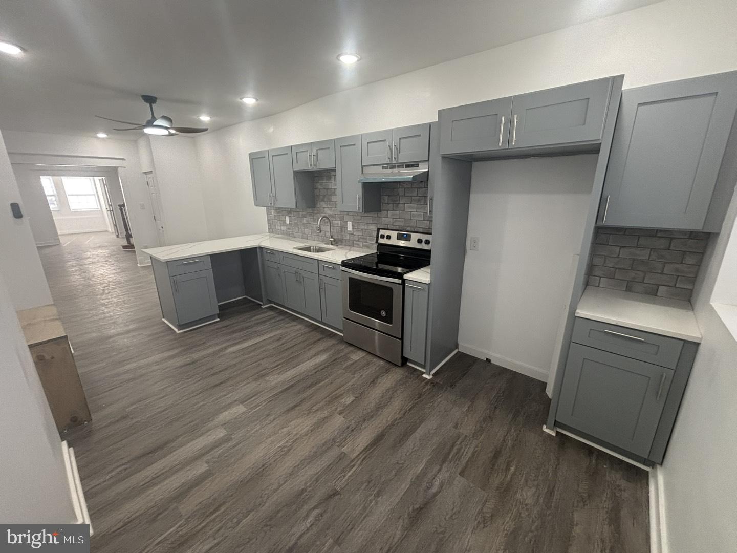 5965 Springfield Avenue Philadelphia, PA 19143 - Photo 8 of 32