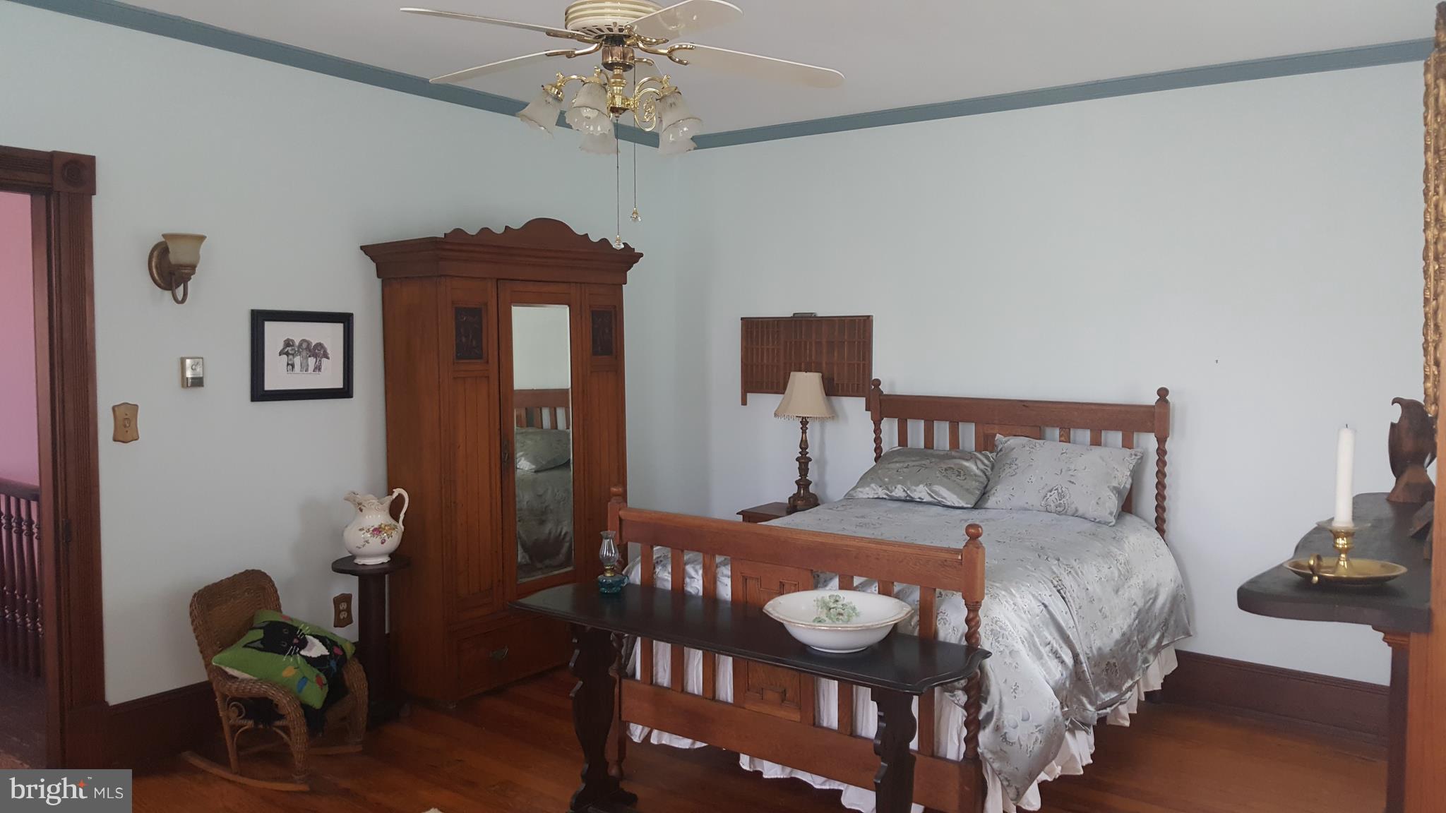 12449 Fingerboard Road Monrovia, MD 21770 - Photo 14 of 28 First large size & high ceiling bedroom