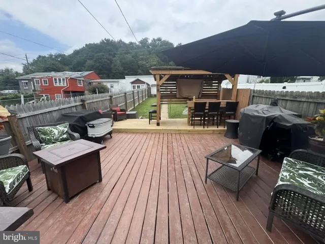 $205,000 | 305 South Fourth Street, Hamburg, PA 19526