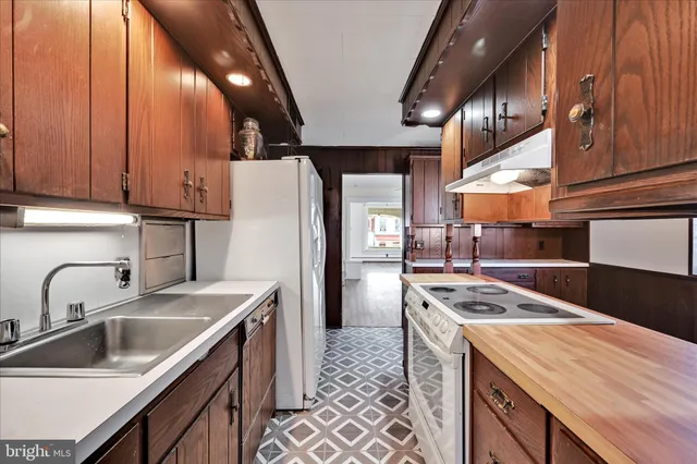 $205,000 | 305 South Fourth Street, Hamburg, PA 19526