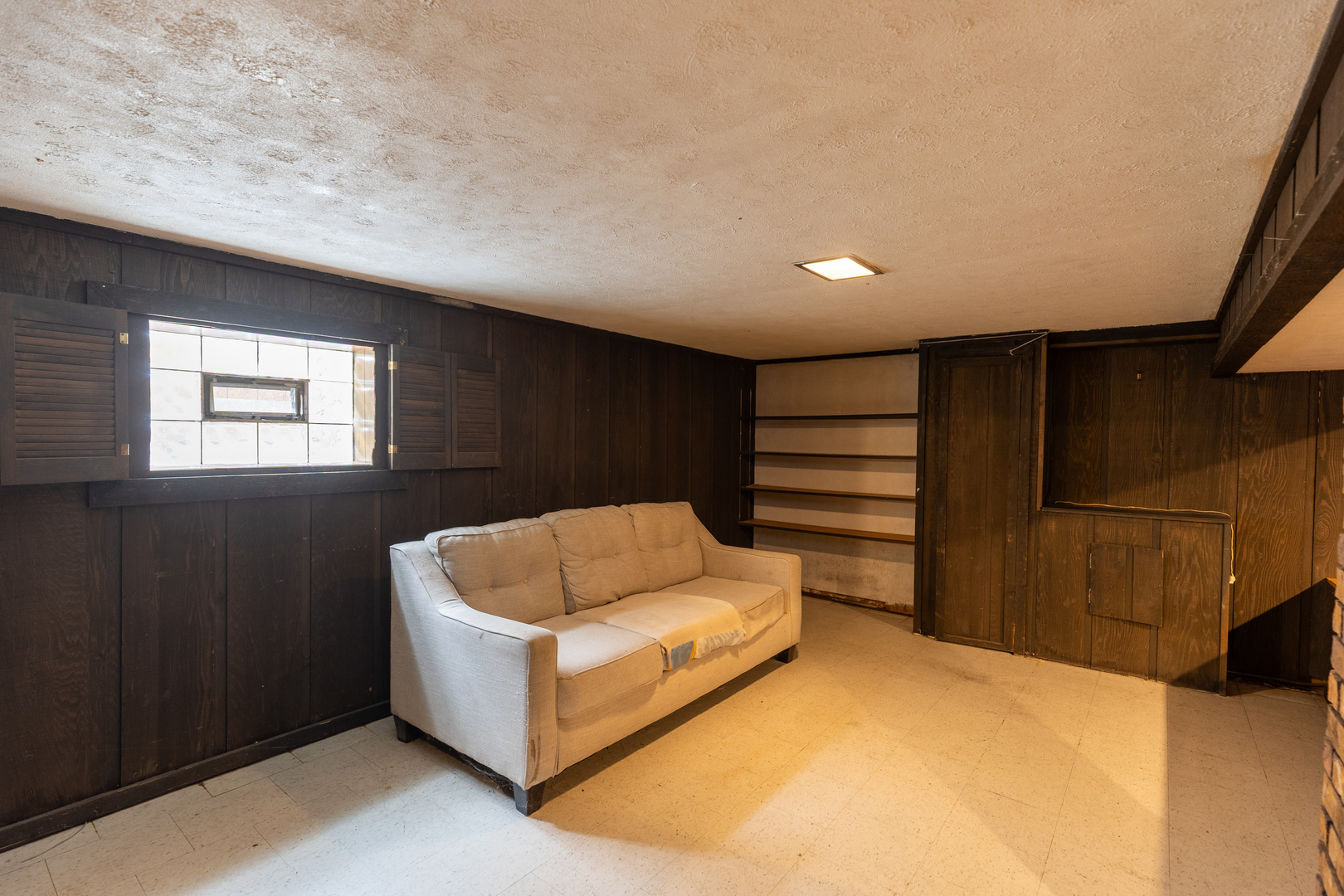 2433 Keystone Avenue Riverside, IL 60546 - Photo 14 of 25 Gallery Image 14