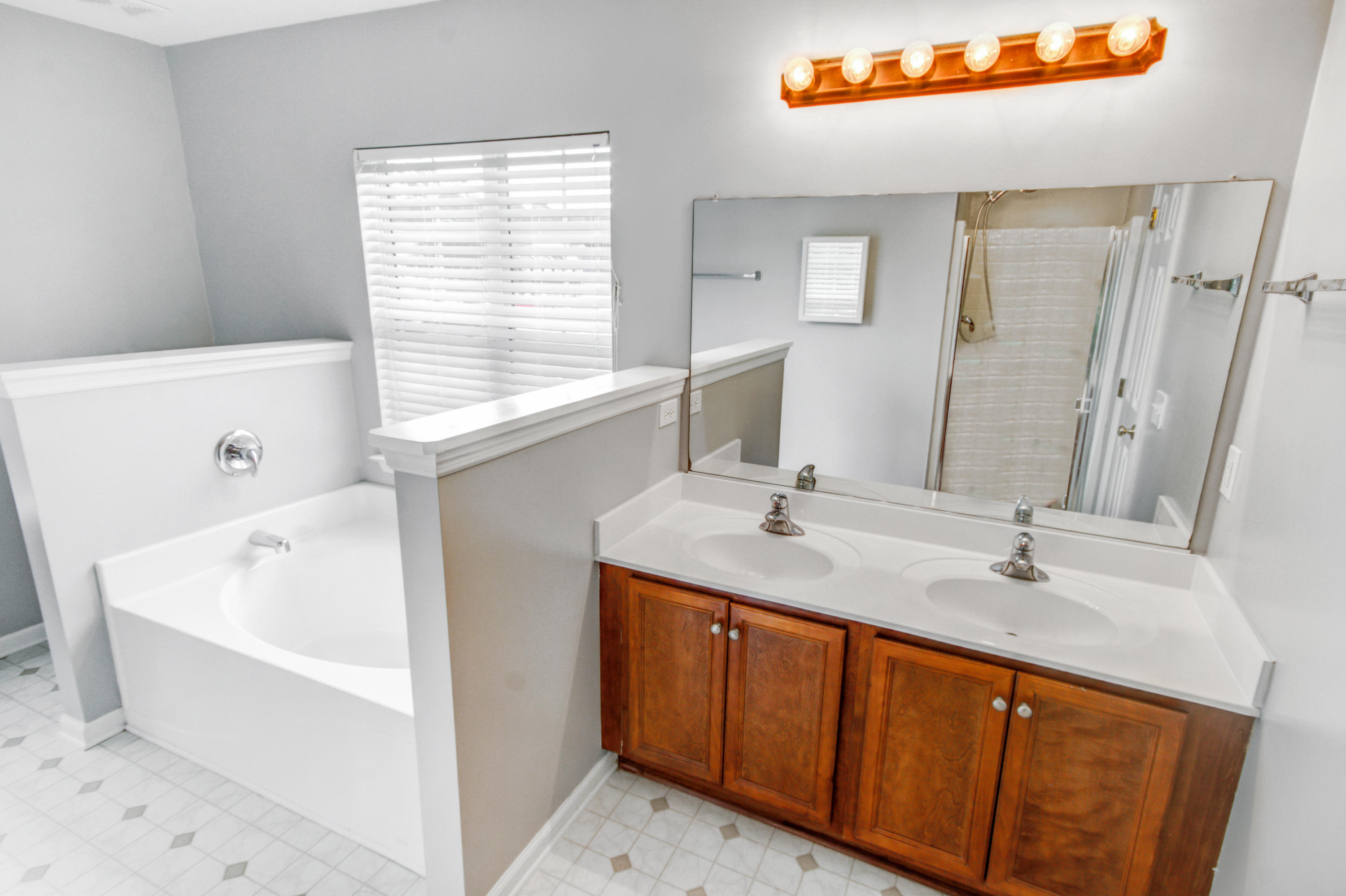 301 Eagle Ridge Road Summerville, SC 29485 - Photo 19 of 30 Master Bathroom Double Vanity Garden Tub