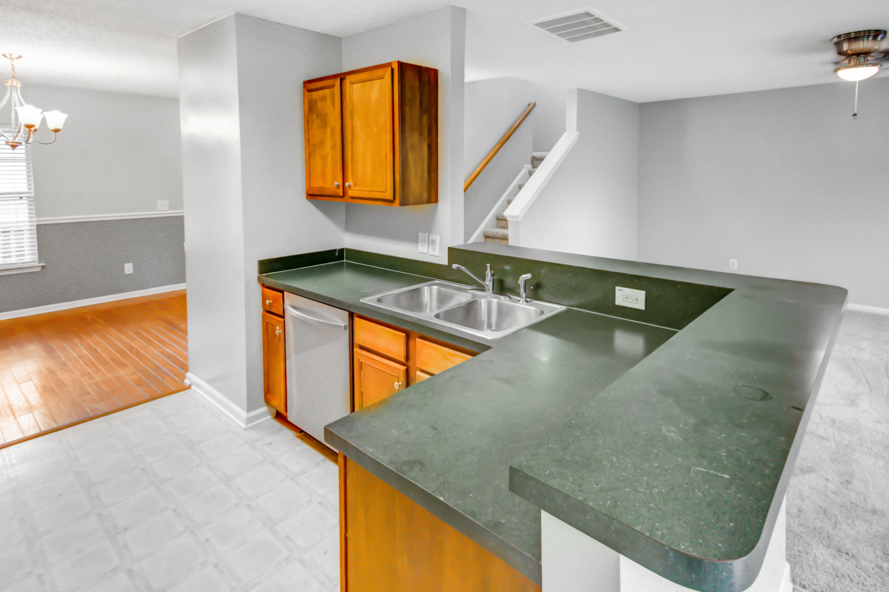 301 Eagle Ridge Road Summerville, SC 29485 - Photo 8 of 30 Tons of Counter Space