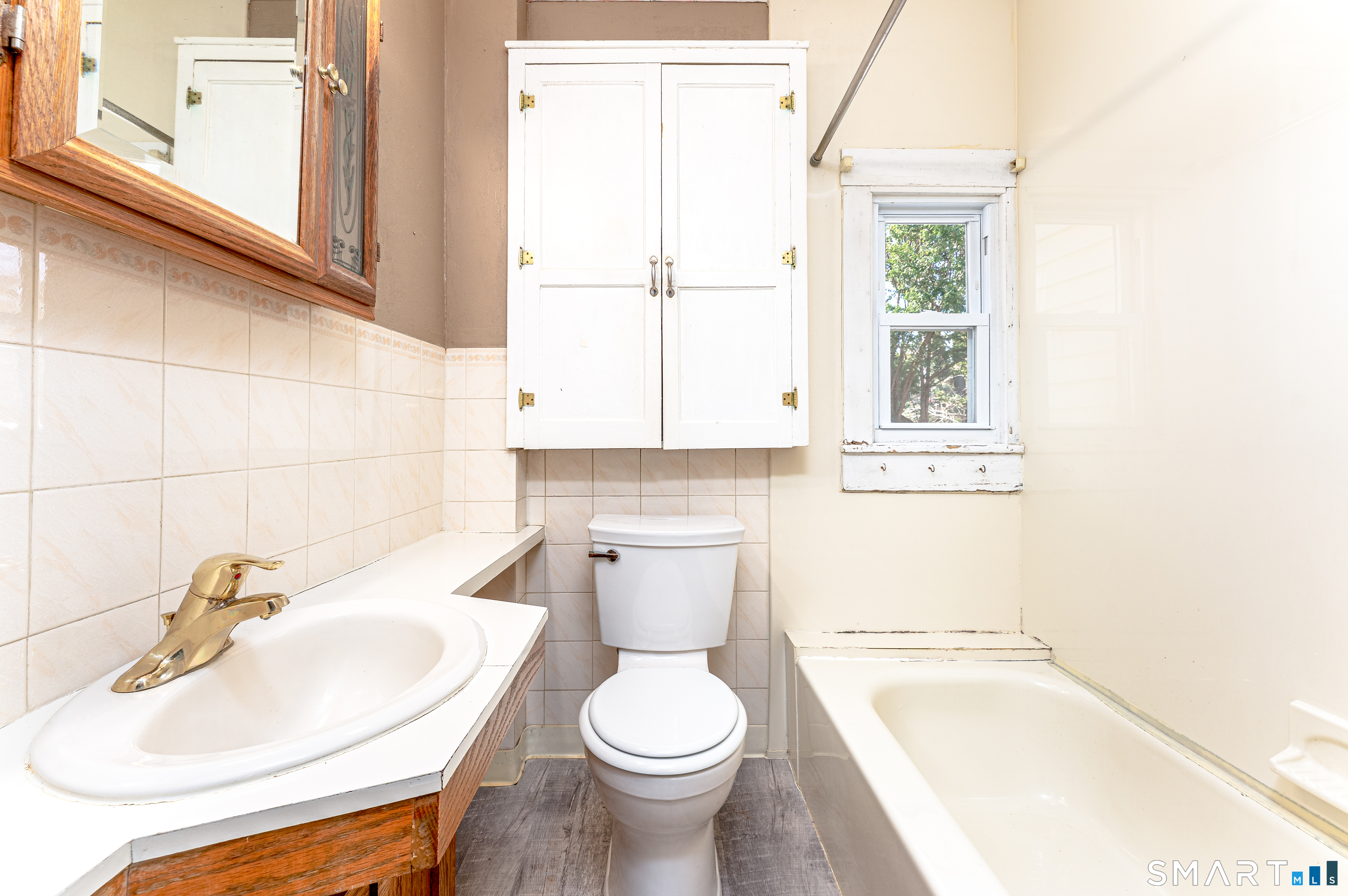 22 Colony Street Hamden, CT 06518 - Photo 10 of 34