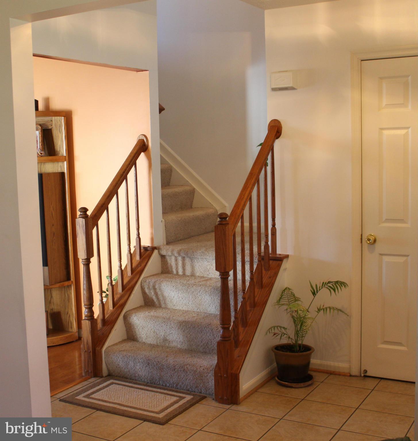 4620 Riddle Drive Baltimore, MD 21236 - Photo 4 of 26 Foyer/Entryway