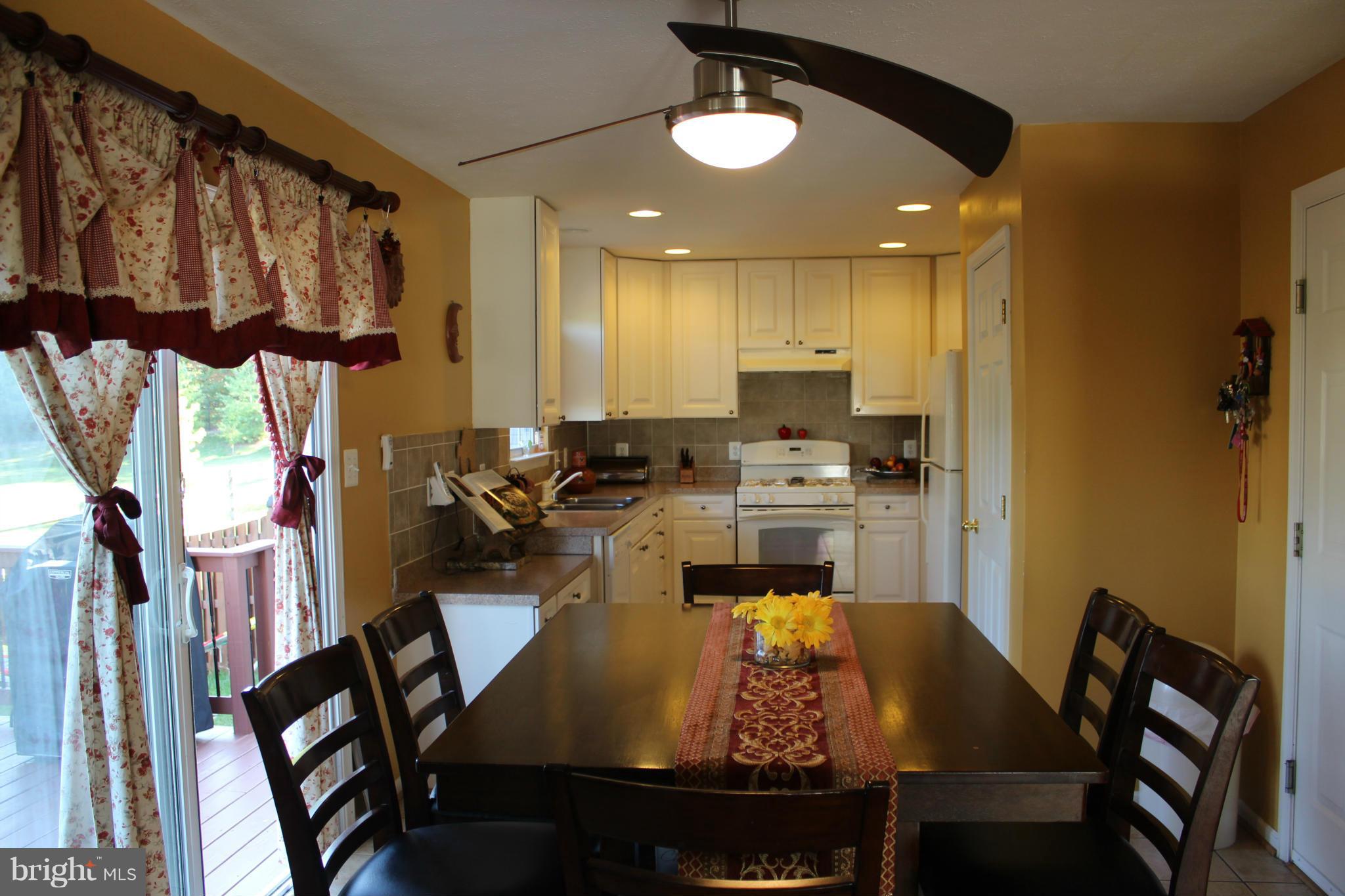 4620 Riddle Drive Baltimore, MD 21236 - Photo 9 of 26 Dining Room